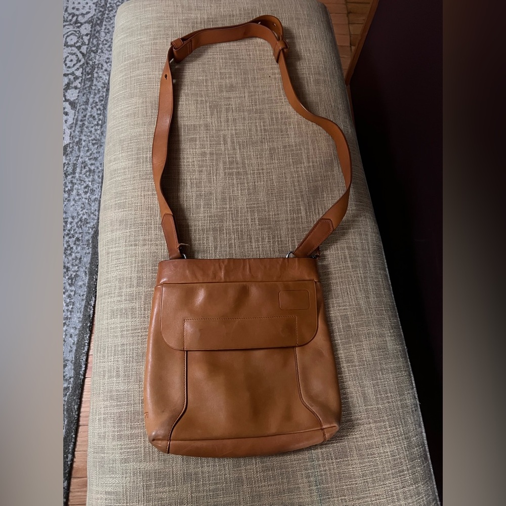 Tumi leather crossbody purse - light brown leather - excellent condition